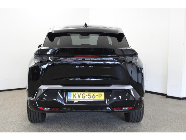 Peugeot E-3008