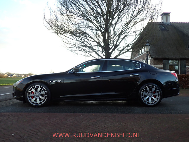 Maserati Quattroporte