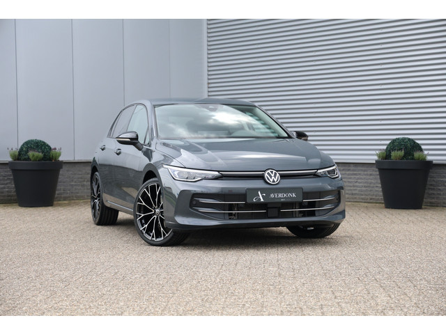 Volkswagen Golf 2024 Benzine