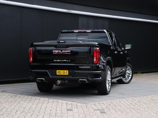 GMC Sierra