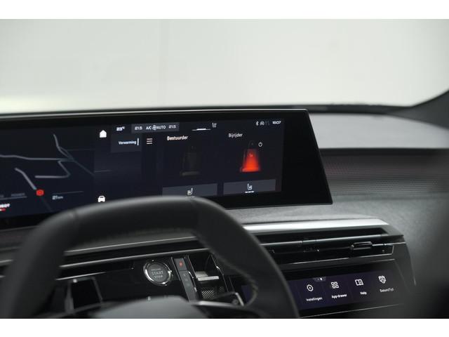 Peugeot E-3008