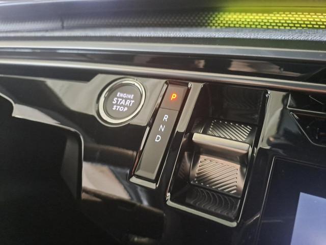 Peugeot E-3008