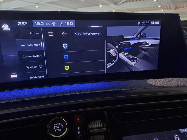Peugeot E-3008