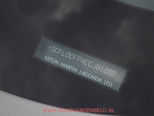 Aston Martin V12 Vanquish