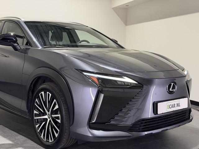 Lexus RZ