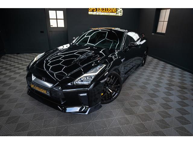 Nissan GT-R