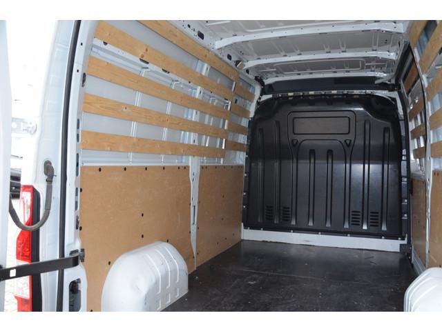 Nissan Interstar