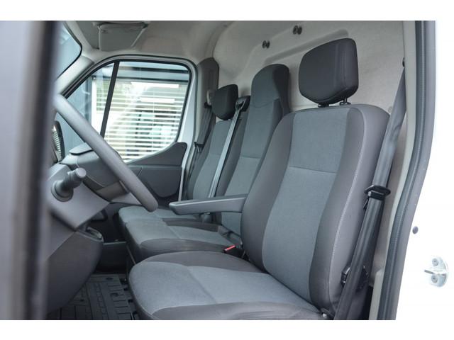 Nissan Interstar