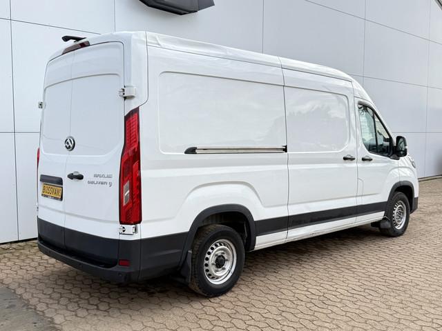 Maxus Deliver9