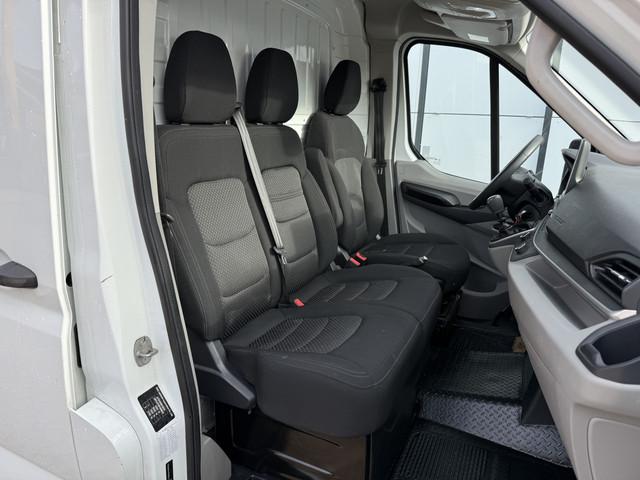 Maxus Deliver9