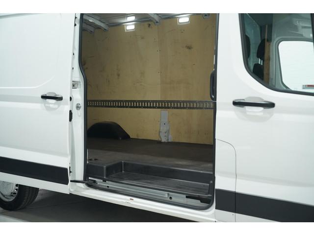 Maxus Deliver9