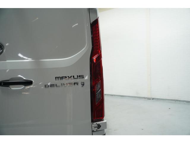 Maxus Deliver9