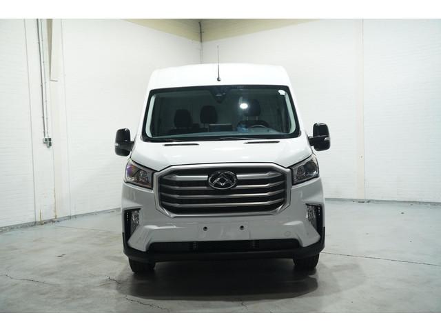 Maxus Deliver9