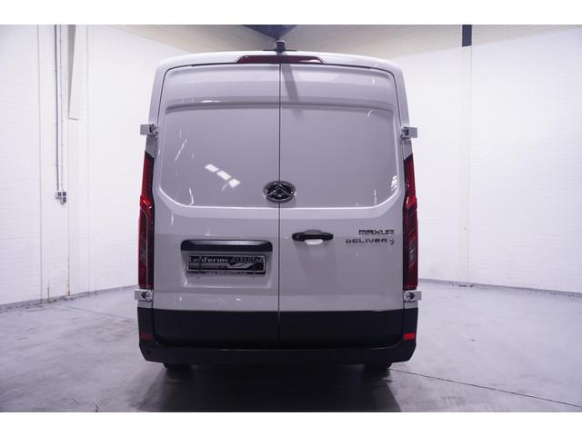 Maxus Deliver9