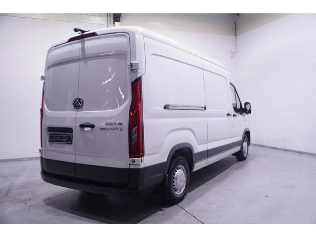 Maxus Deliver9
