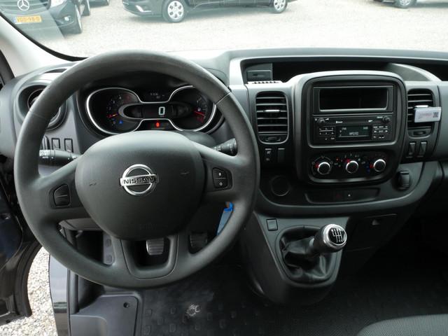 Nissan NV300