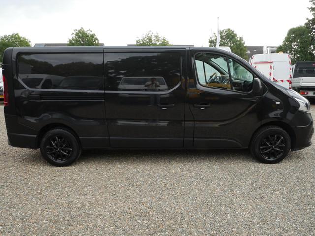 Nissan NV300