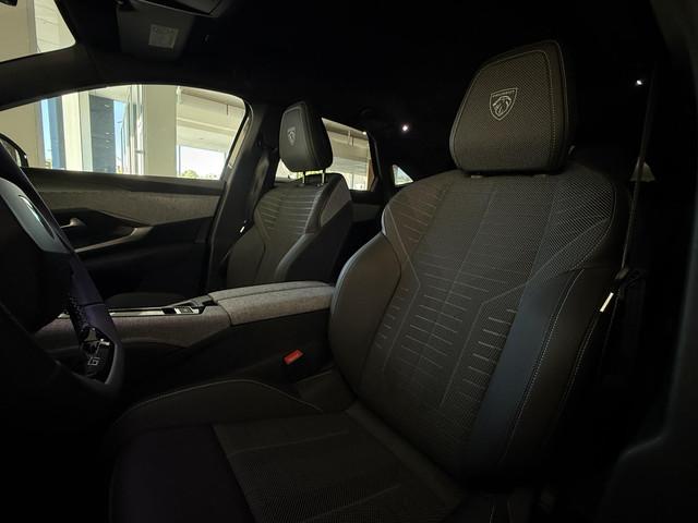 Peugeot E-3008
