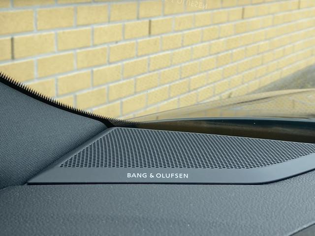 Audi RSQ3