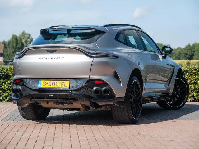 Aston Martin DBX