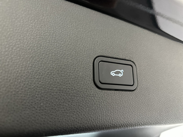 Xpeng G9