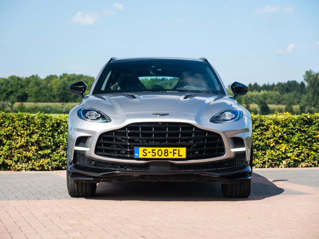 Aston Martin DBX