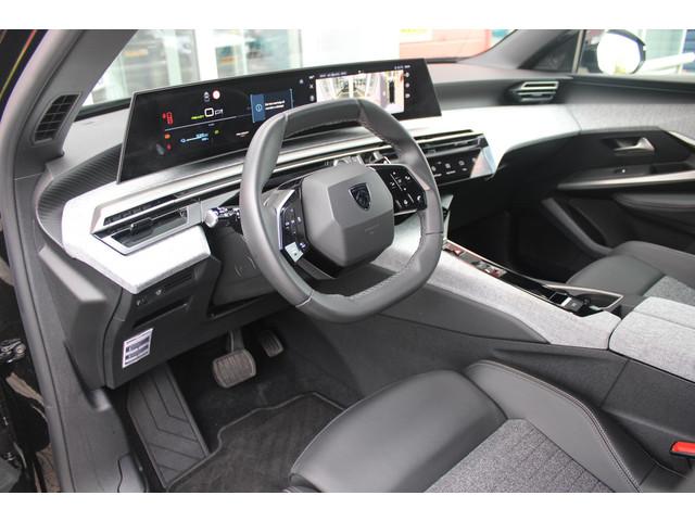 Peugeot E-3008