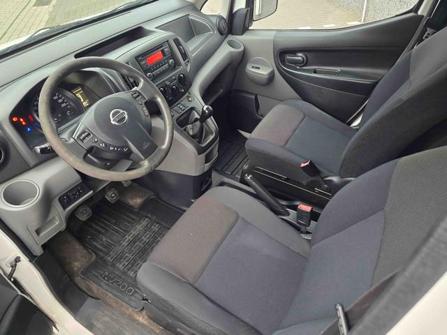 Nissan NV200