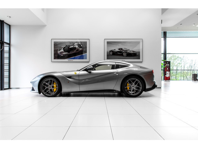 Ferrari F12