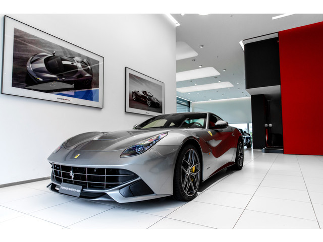 Ferrari F12