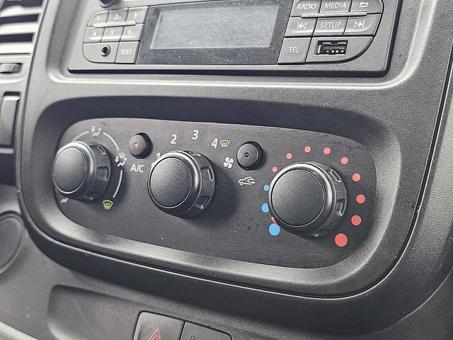 Nissan NV300