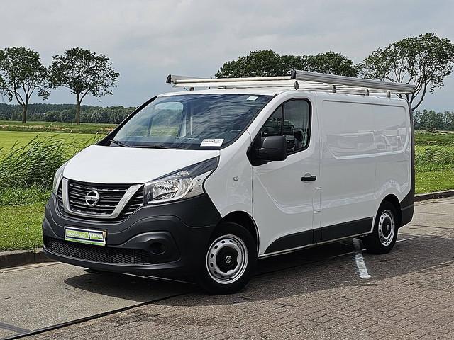 Nissan NV300