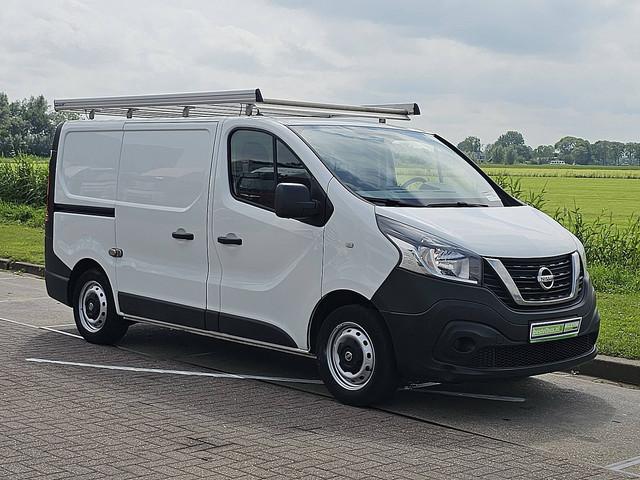 Nissan NV300