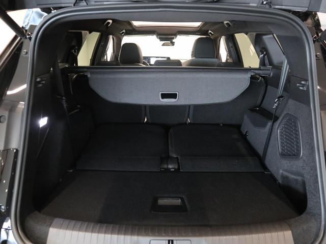 Peugeot E-5008