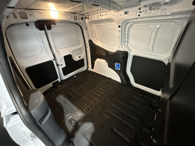 Ford E-Transit Courier