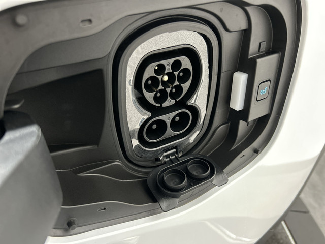 Ford E-Transit Courier