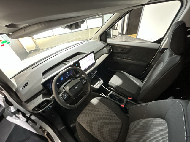 Ford E-Transit Courier