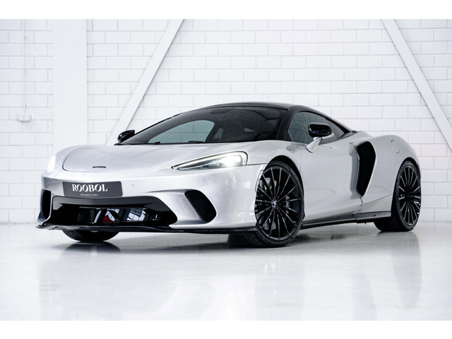 McLaren GT 2023 Benzine