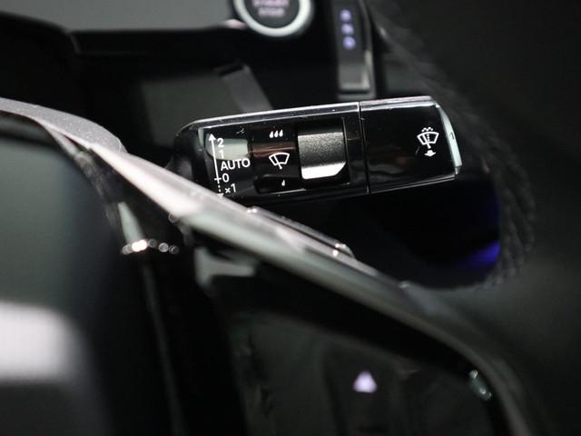 Peugeot E-3008