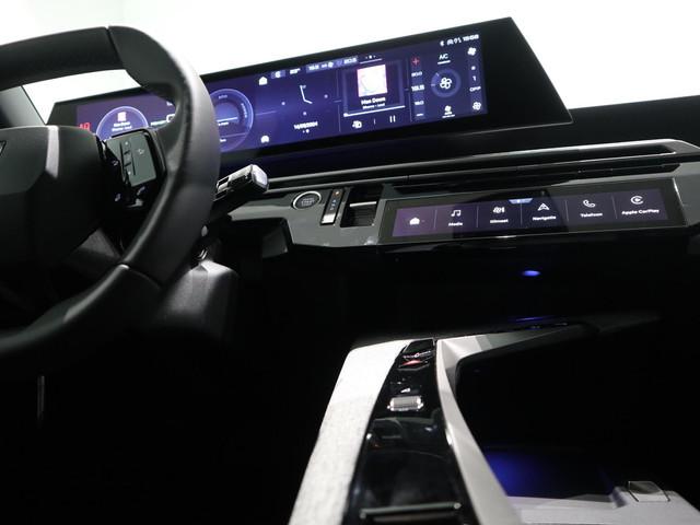 Peugeot E-3008