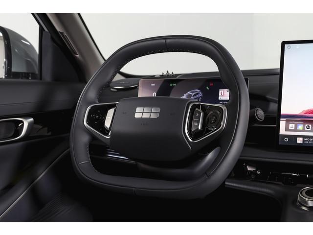 Geely E5
