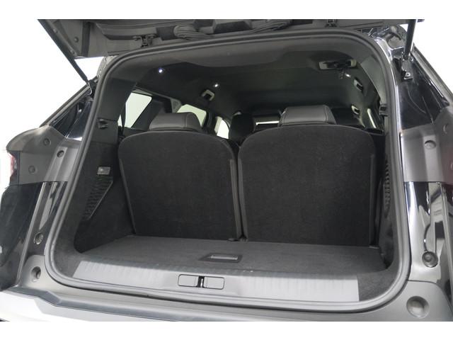Peugeot E-5008