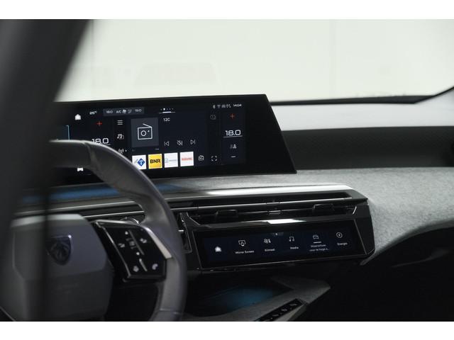 Peugeot E-5008