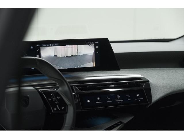 Peugeot E-5008