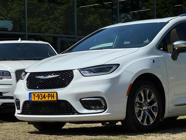 Chrysler Pacifica