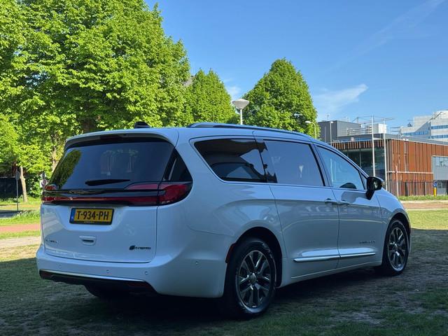 Chrysler Pacifica
