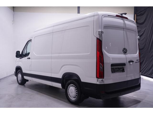 Maxus Deliver9