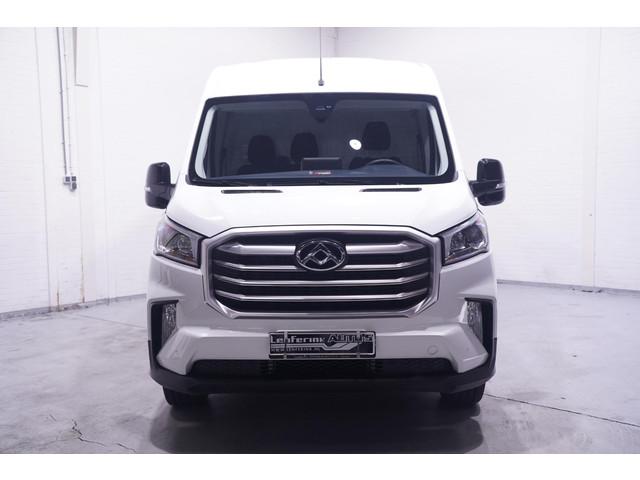 Maxus Deliver9