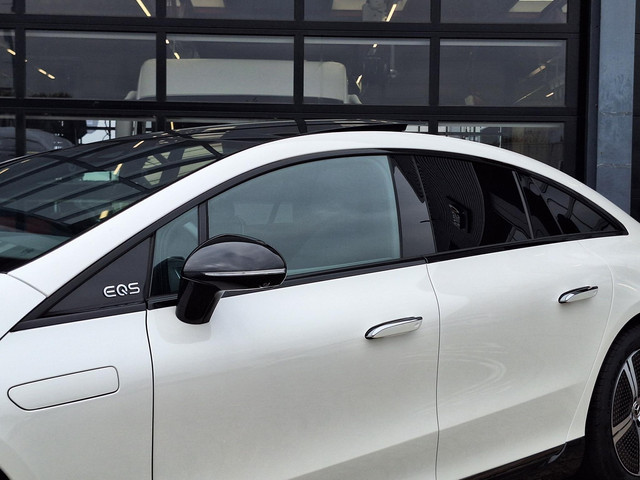 Mercedes-Benz EQS