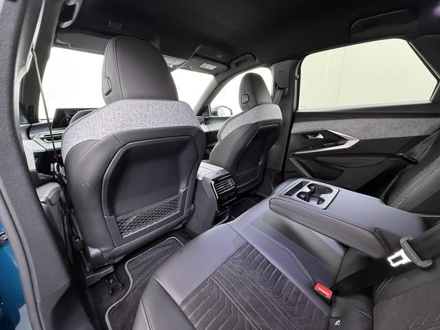 Peugeot E-3008